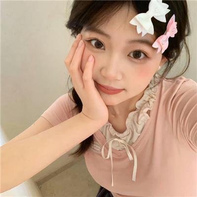 碧窗艳影